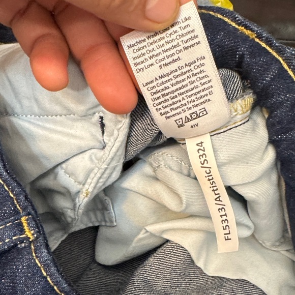 High-Rise Wide Leg Denim Jeans in Dark Blue with Tie Waist - Picture 15 of 15